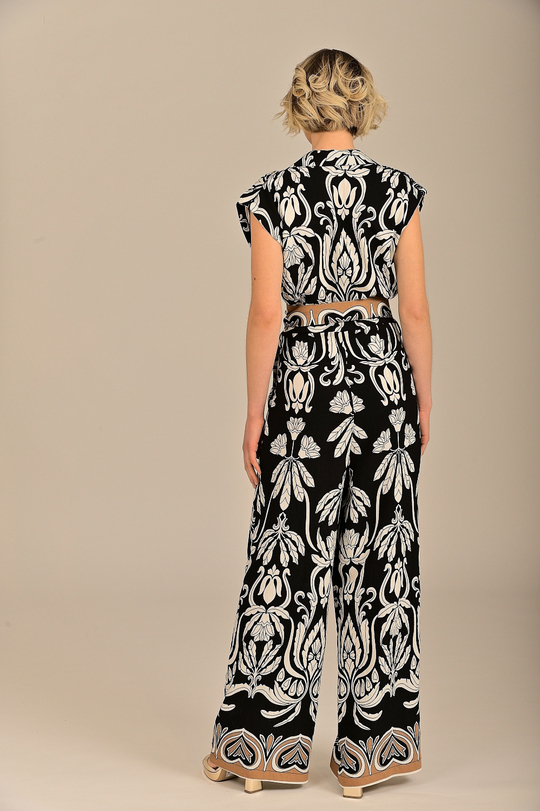 ΦΌΡΜΑ ΟΛΌΣΩΜΗ ΜΕ ΜΠΟΡΝΤΟΎΡΑ ΜΑΎΡΗ